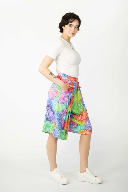 spodnie-wiskozowe-bermudy--BLOOM-white-vippi-design.jpg