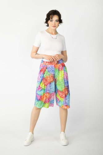 spodnie-wiskozowe-bermudy--BLOOM-white-vippi-design-3.jpg