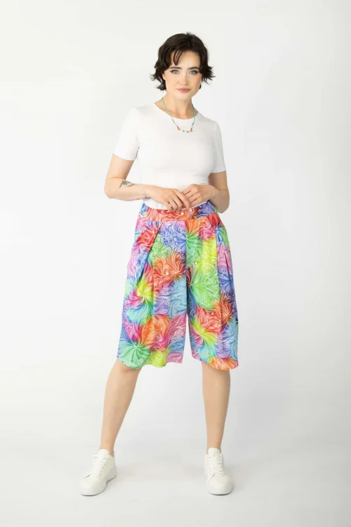 spodnie-wiskozowe-bermudy--BLOOM-white-vippi-design-3.jpg