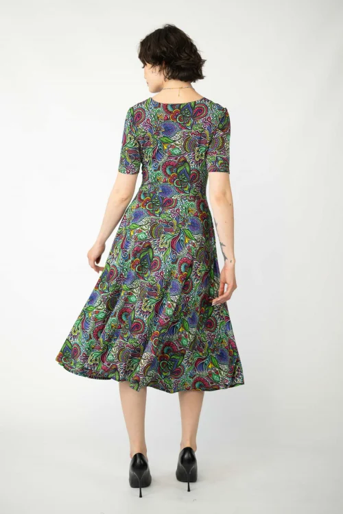 sukienka-wiskozowa-z-koła--FLORAL-white-vippi-design.2.jpg