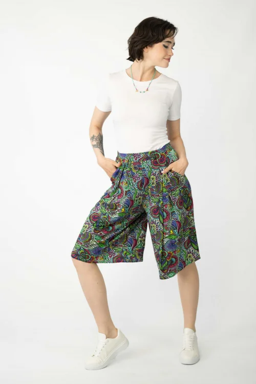 spodnie-wiskozowe--bermudy-FLORAL-white-vippi-design.jpg