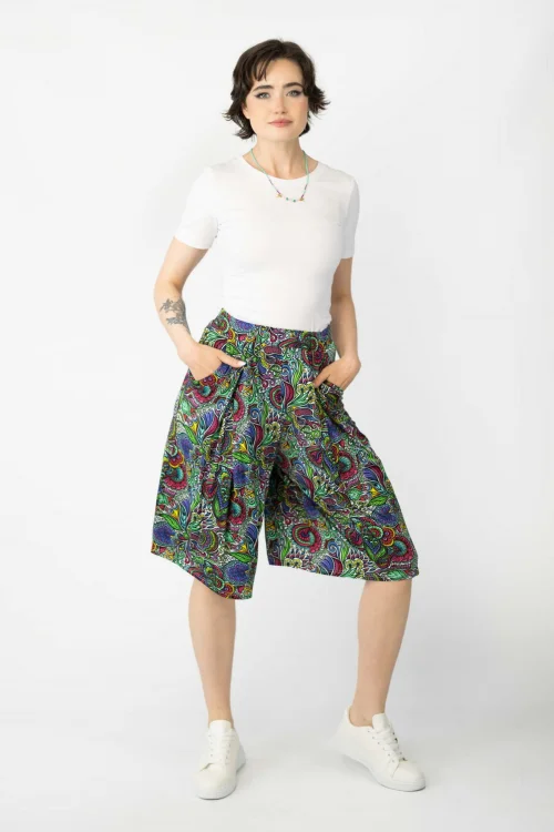 spodnie-wiskozowe--bermudy-FLORAL-white-vippi-design-2.jpg