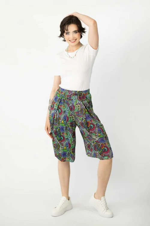 spodnie-wiskozowe--bermudy-FLORAL-white-vippi-design-6.jpg