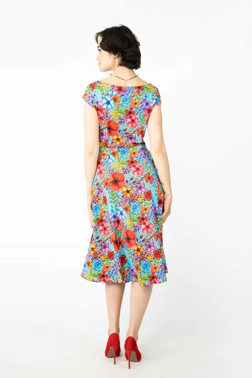sukienka-midi-z-z-pęknięciem-na-dekolcie-POPPY-dot-vippi-design-3.jpg