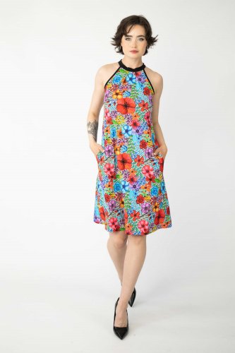 sukienka-z-amerykańskim-dekoltem-POPPY-dot-vippi-design.jpg