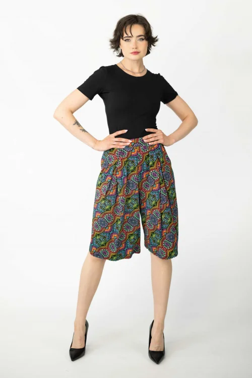 Spodnia-wiskozowe-bermudy-SOLAR-vippi-design-4.jpg