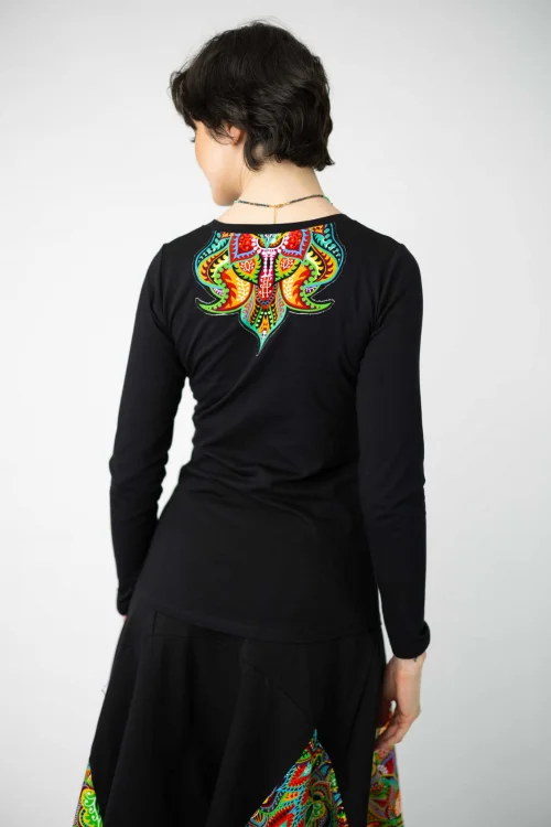 bluzka-klasyczna-z-aplikacją-na-tyle-kolekcja-MEXICO-marka-vippi-design (4).jpg
