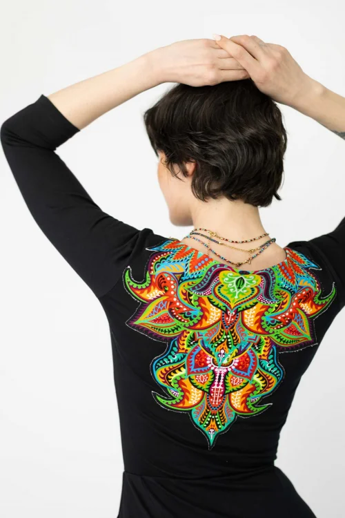 sukienka-midi-origami-czarna-z-aplikacjami-kolekcja-MEXICO-marka-vippi-design (14).jpg