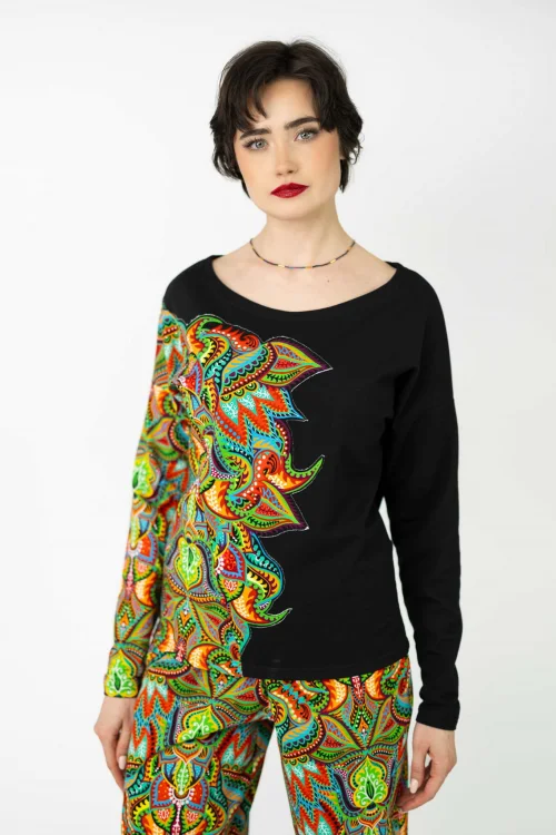 bluzka-trapezowa-czarna-z-aplikacją-na-boku-kolekcja-MEXICO-marka-vippi-design (2).jpg