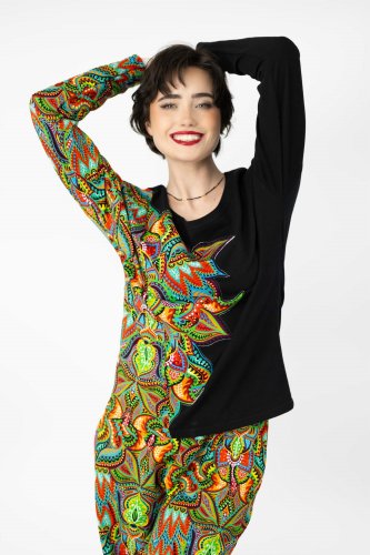 bluzka-trapezowa-czarna-z-aplikacją-na-boku-kolekcja-MEXICO-marka-vippi-design (5).jpg