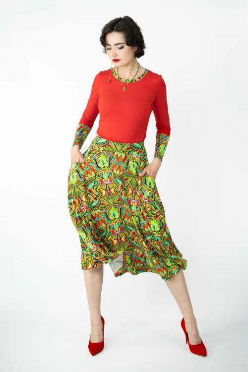 bluzka-czerwona-z-mankietami-i-spódnica-midi-wiskozowa-z-koła-MEXICO-marka-vippi-design-3.jpg