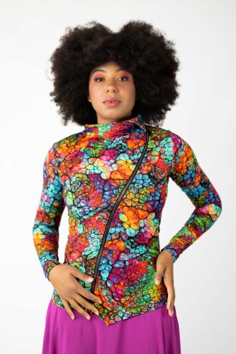 bluza-z-asymetrycznym-zapięciem-na-zamek,-dekolt-stójka-,-kolekcja-SHINY,-marka-VIPPI-DESIGN.jpg