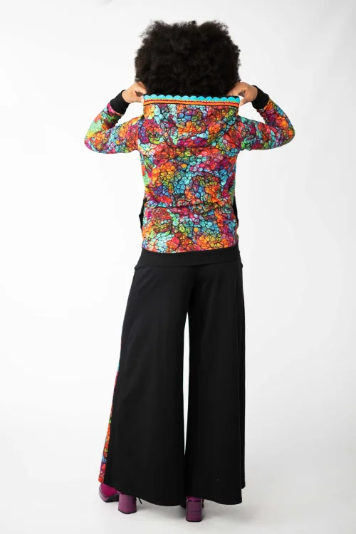 bluza-bomberka-z-szydekową-koronką-i-spodnie-z-szydekową-koronką-czarne,-kolekcja-SHINY,-marka-VIPPI-DESIGN-99.jpg