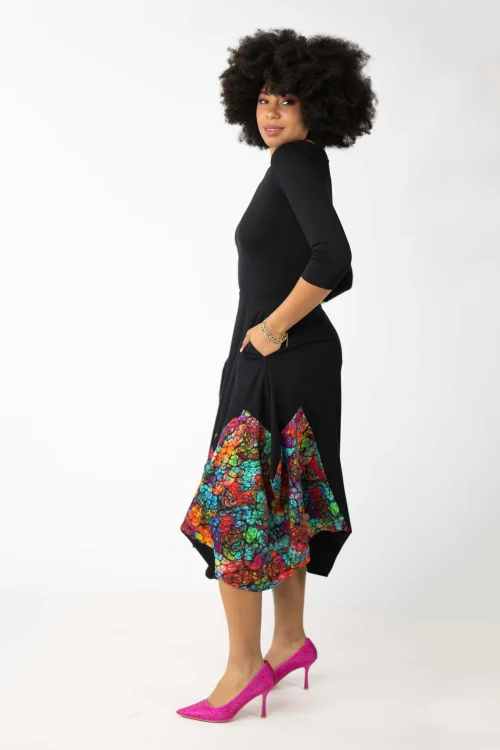 sukienka-midi-czarna-origami-z-aplikacjam,--kolekcja-SHINY-marka-VIPPI-DESIGN-3.jpg