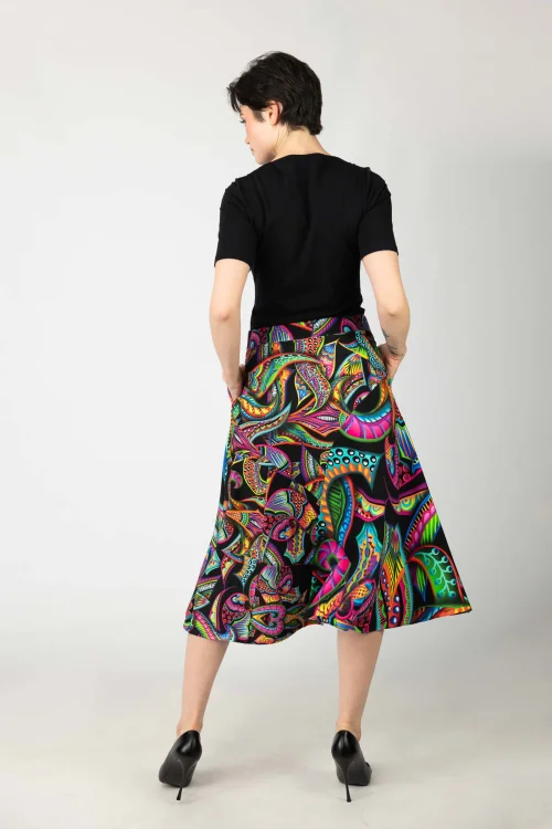 spodnica-midi-z-kieszeniami-i-koronkami-szydelkowymi-kolekcja-PATCHWORK-RAVEL--vippi-design-3.jpg