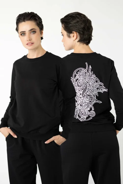 bluza-czarna-bez-kaptura-HYDRA-i-spodnie-czarne-o-kroju-baloon-z-cięciami-na-nogawkach-kolekcja-BLACK-marka-vippi-design-.jpg