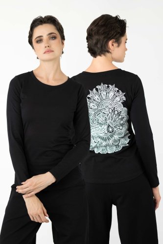 bluzka-z-długim-rękawem-czarna-FREE--kolekcja-BLACK-marka-vippi-design-4.jpg