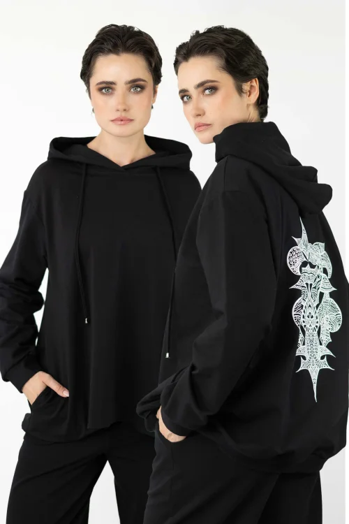 bluza-luźna-czarna-i-spodnie-czarne-o-kroju-baloon-kolekcja-BLACK-marka-vippi-design-6.jpg