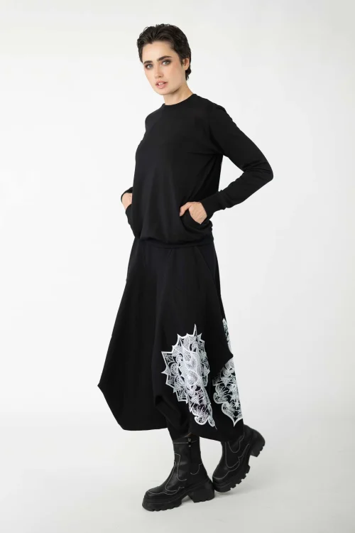 bluza-czarna-bezz-kaptura--kolekcja-BLACK-marka-vippi-design-5.jpg