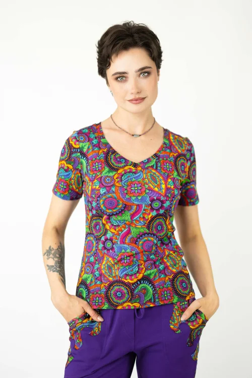 bluzka-klasyczna-dekolt-V-krótki-rękaw--kolekcja-BLISS-marka-Vippi-design.jpg
