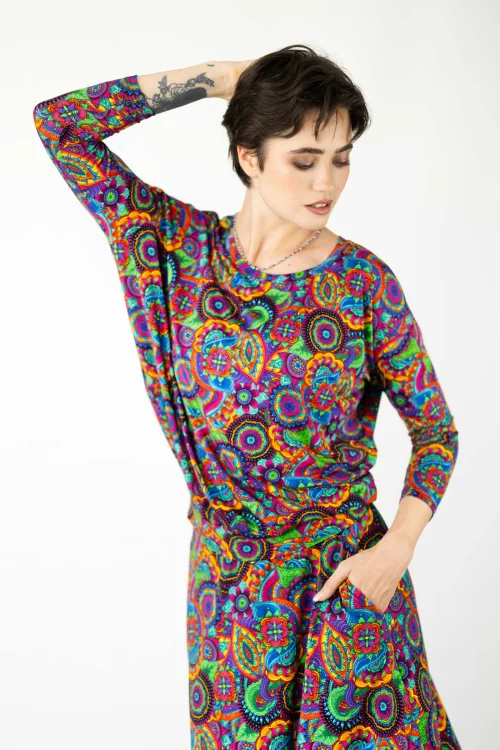 bluzka-wiskozowa-trapezowa-kolekcja-BLISS-marka-Vippi-design--4.jpg