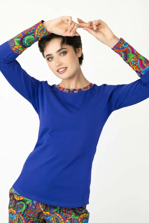 bluzka-chabrowa-z-kolorowymi-mankietami-kolekcja-BLISS-marka-Vippi-design.jpg