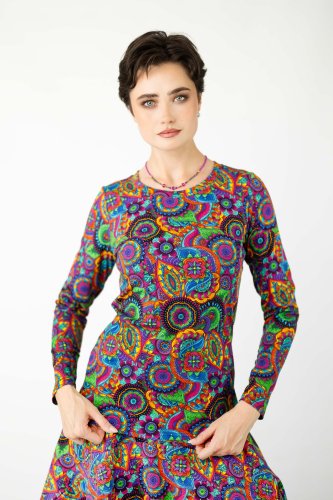 bluzka-klasyczna-okrągły-dekolt-kolekcja-BLISS-marka-Vippi-design.jpg
