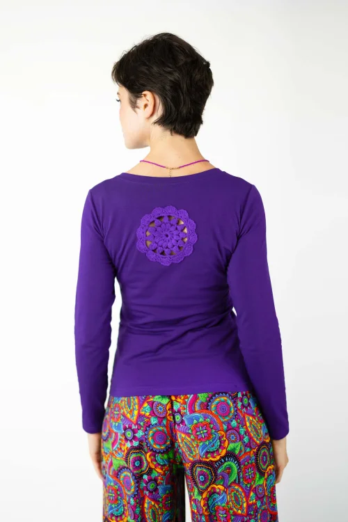 bluzka-fioletowaz-rozetą-na-plecach-kolekcja-BLISS-marka-Vippi-design-4.jpg