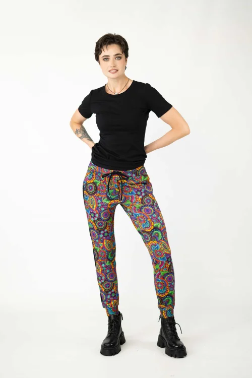 spodnie-kolorowe-z-lampasami-kolekcja-BLISS-marka-Vippi-design-3.jpg