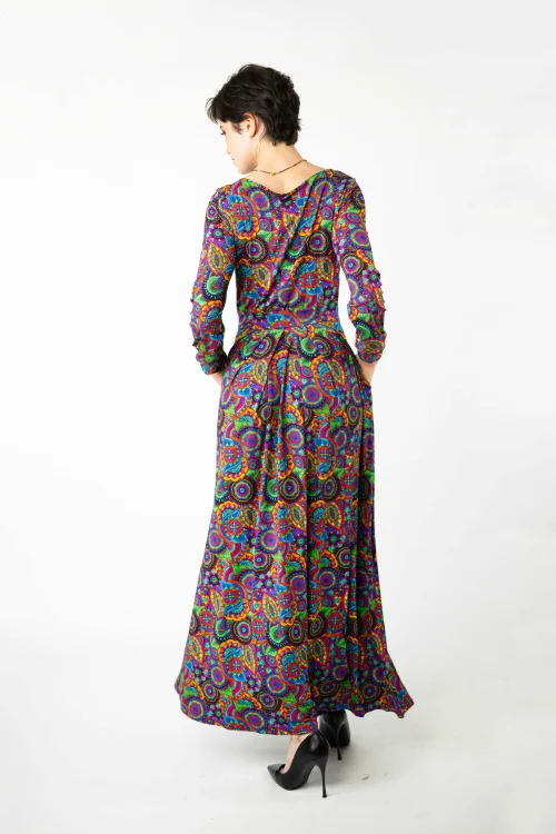 Sukienka-maxi-wiskozowa-z-zakladkami-kolekcja-BLISS-marka-Vippi-design.jpg