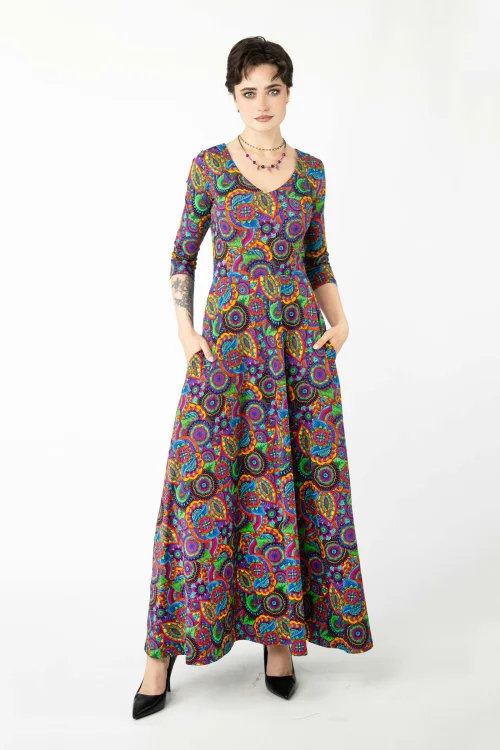 Sukienka-maxi-dekolt-V--kolekcja-BLISS-marka-Vippi-design.jpg