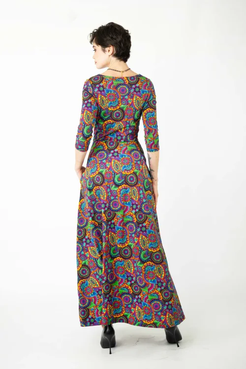 Sukienka-maxi-dekolt-V--kolekcja-BLISS-marka-Vippi-design-3.jpg