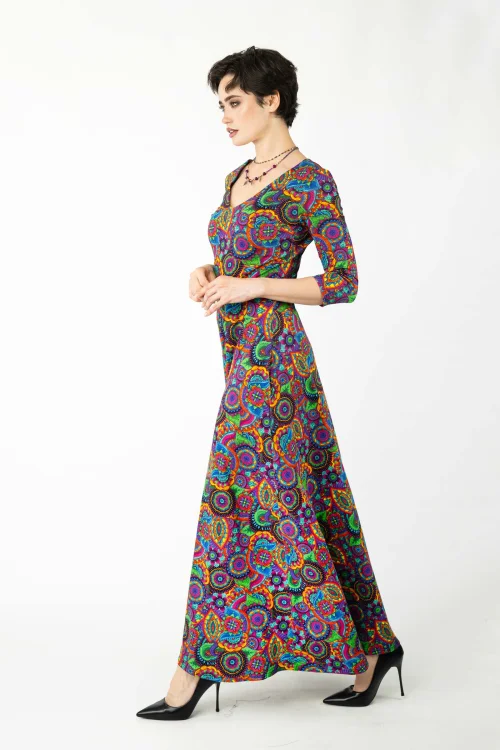 Sukienka-maxi-dekolt-V--kolekcja-BLISS-marka-Vippi-design-4.jpg