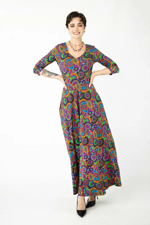 Sukienka-maxi-dekolt-V--kolekcja-BLISS-marka-Vippi-design-6.jpg