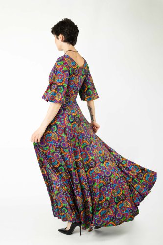 Sukienka-wiskozowa maxi-rozkloszowana-kolekcja-BLISS-marka-Vippi-design-4 (6).jpg
