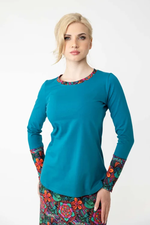 bluzka-petrolowa-z-kolorowymi-mankietami-marka-Vippi-design-5.jpg