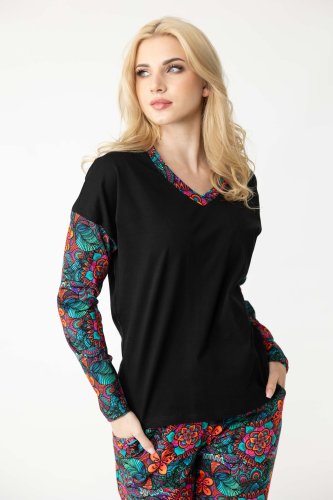 bluzka-czarna-trapezowa-rękawy-kolorowe-Vippi-design-2.jpg