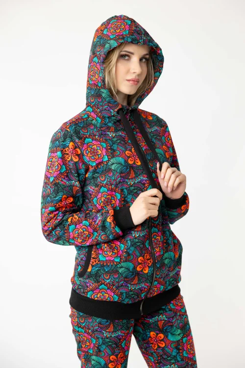 bluza-z-kapturem--marka-Vippi-design-3.jpg