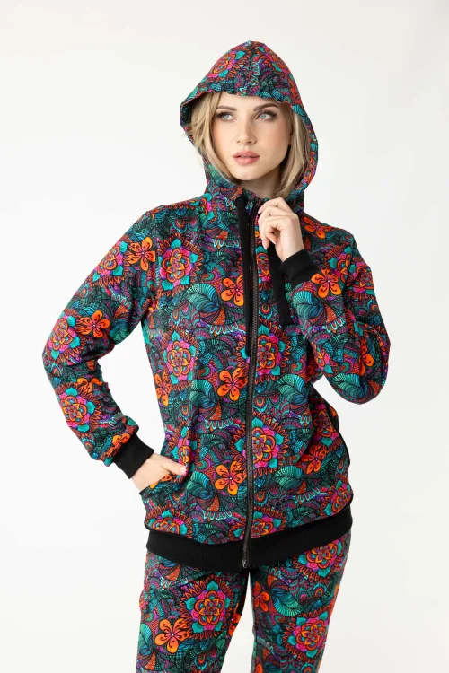 bluza-z-kapturem--marka-Vippi-design-4.jpg