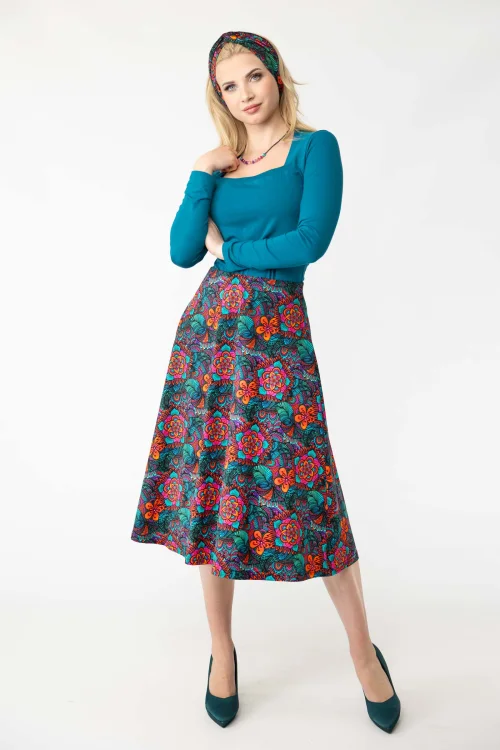 bluzka-petrolowa-dekolt-karo-długi-rękaw-i-spódnica-midi-marka-Vippi-design-2.jpg