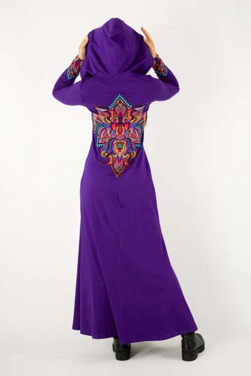 sukienka-długa-z-rozporkiem-i-z-kapturem-fioletowa-kolekcja-MEXICO-violet-marka-Vippi-design-5.jpg