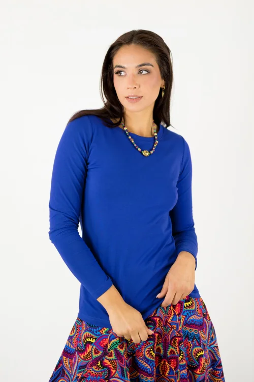 bluzka-klasyczna-chabrowa-z-aplikacją-na-tyle-kolekcjaMEXICO-violet-marka-Vippi-design-4.jpg