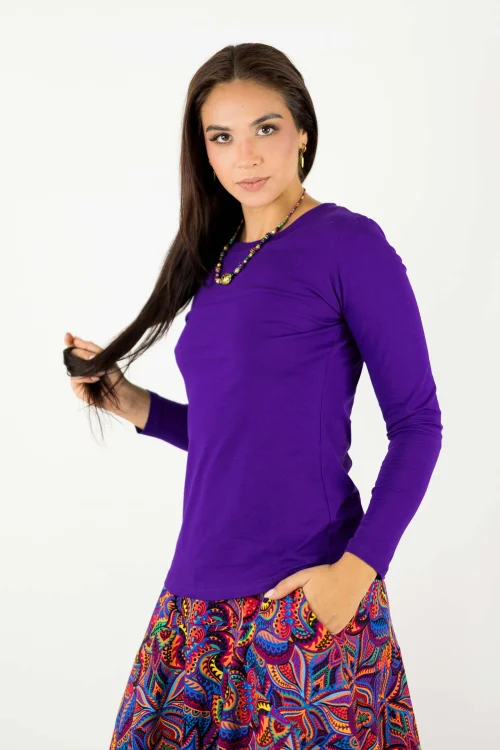 bluzka-klasyczna-fioletowa-z-aplikacją-na-tyle-kolekcjaMEXICO-violet-marka-Vippi-design.jpg