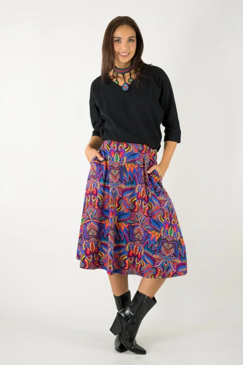 bluzka czarna kimonowa z aplikacją na tyle i spódnica midi z kieszeniami kolekcja MEXICO violet marka VIPPI design (5).jpg