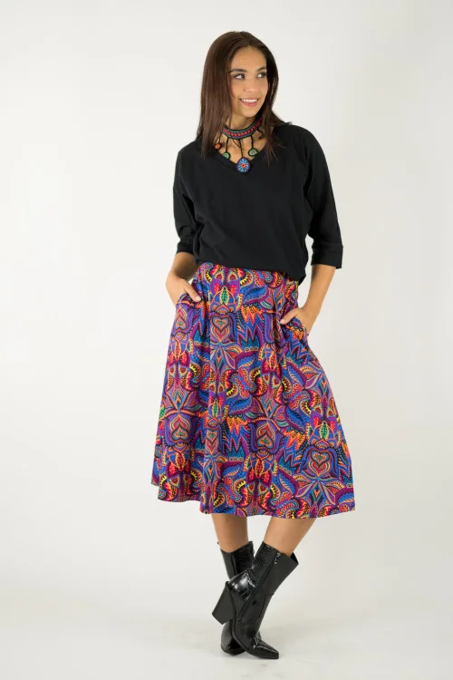 bluzka czarna kimonowa z aplikacją na tyle i spódnica midi z kieszeniami kolekcja MEXICO violet marka VIPPI design (4).jpg