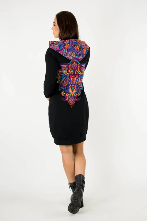 sukienka mini czarna sportowa z kapturem kolekcja MEXICO violet marka VIPPI design (5).jpg