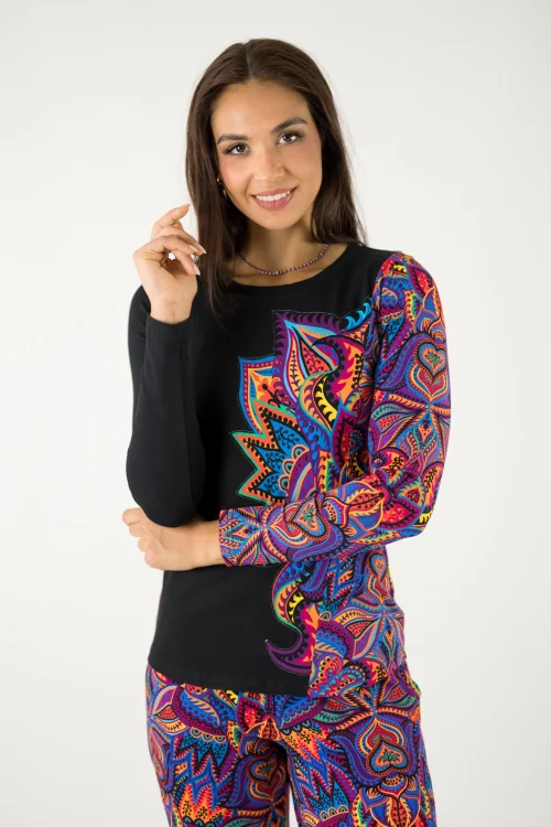bluzka klasyczna czarna z aplikacją na boku kolekcja MEXICO violet marka VIPPI design (5).jpg