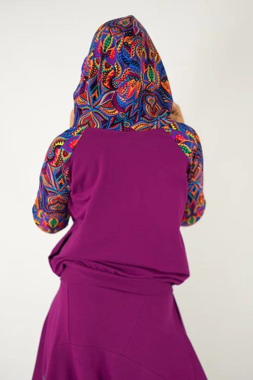 bluza-cyklamenowa-z-szydełkową-koronką-na-kapturze--kolekcja--MEXICO-violet-marka-VIPPI-design-2.jpg