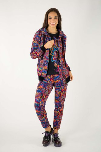 bluza-z-kapturem-i-ściągacze-czarne-i-spodnie-z-mankietami-kolekcja--MEXICO-violet-marka-VIPPI-design-3.jpg