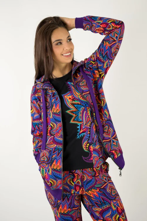 bluza-z-kapturem-i-ściągacze-fioletowe-i-spodnie-z-mankietami-kolekcja--MEXICO-violet-marka-VIPPI-design-3.jpg